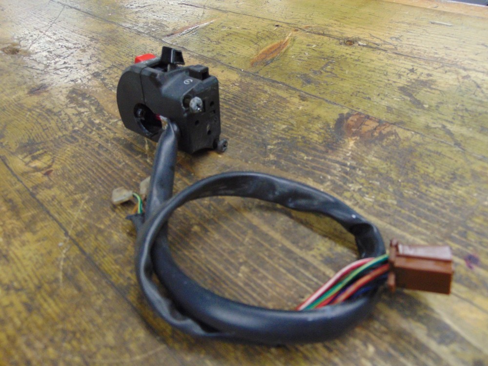 YAMAHA YZF600R THUNDERCAT LEFT HANDLEBAR SWITCH