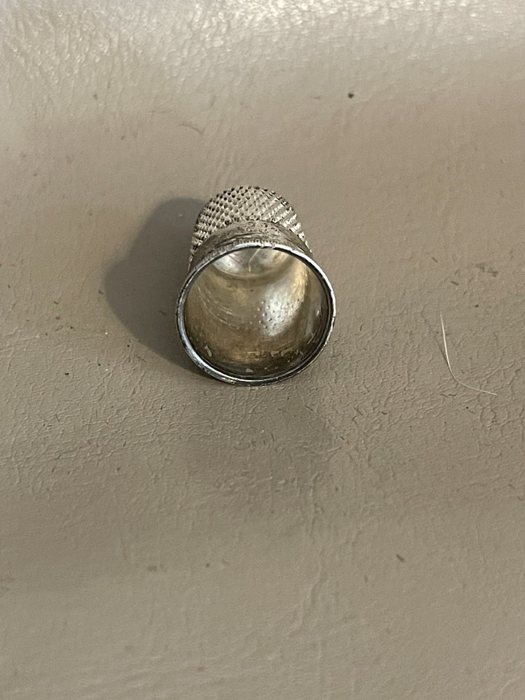 Vintage Sterling Silver Thimble #8 (K32)