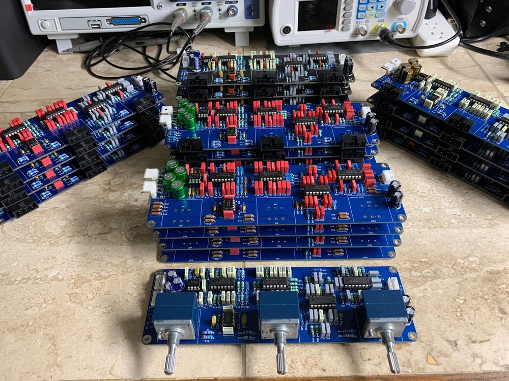 3 BAND STEREO DESKTOP DJ TONE FREQUENCY ISOLATOR