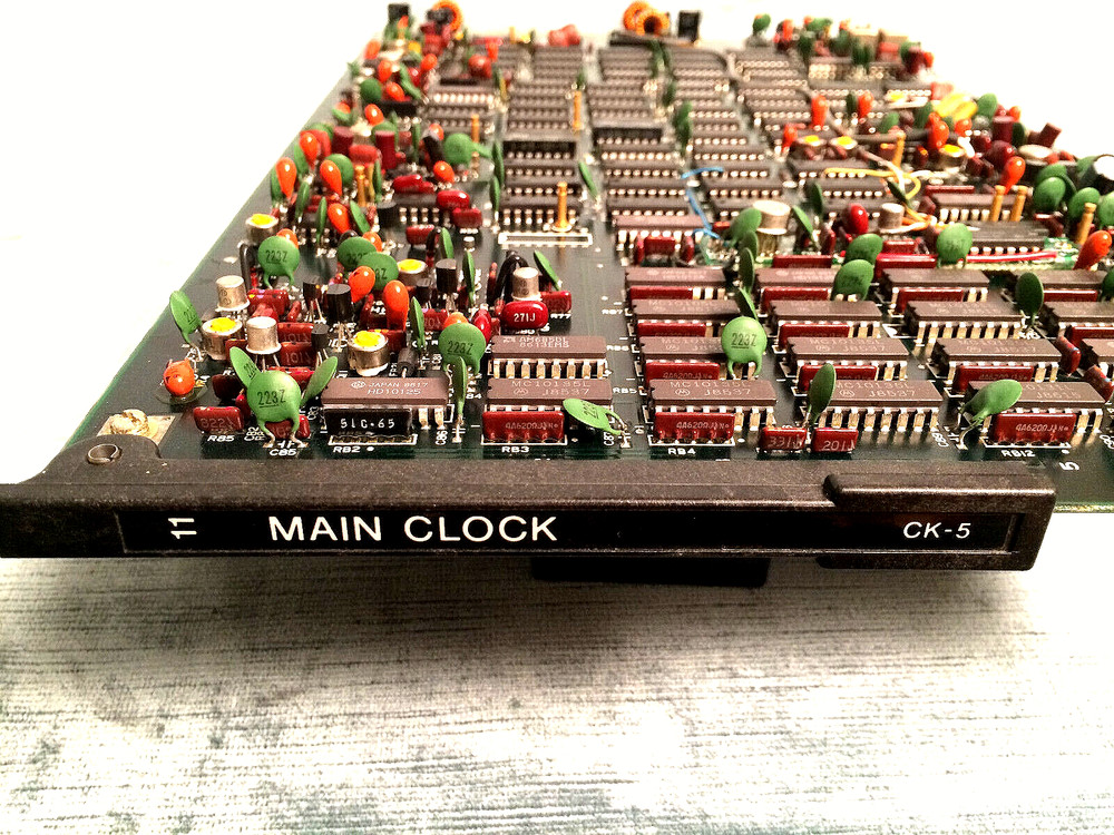 SONY BVT-2000 TIME BASE CORRECTOR CIRCUIT BOARD #11 MAIN CLOCK (CK-5) MAIN CLOCK