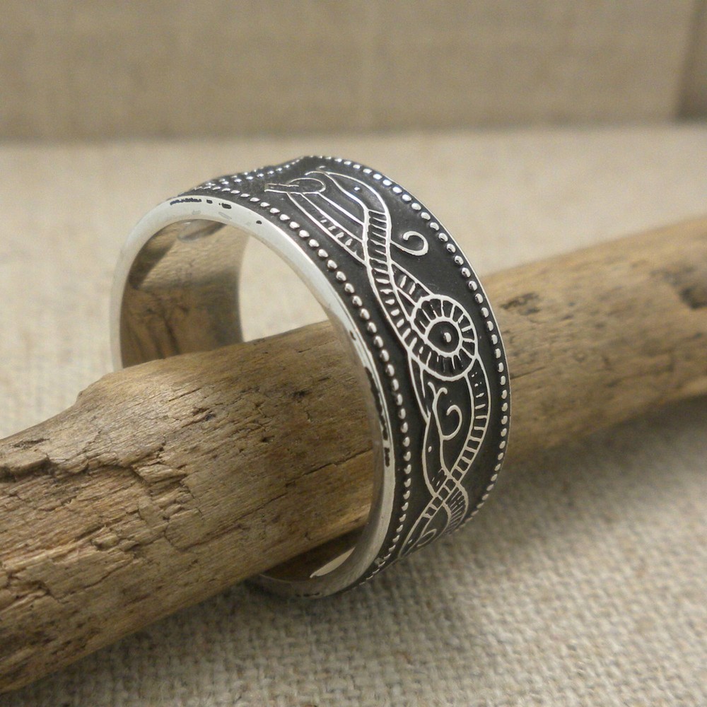 Size 10.5 Irish Silver Celtic Warrior Shield Wedding Ring 9 mm Oxidized Finish