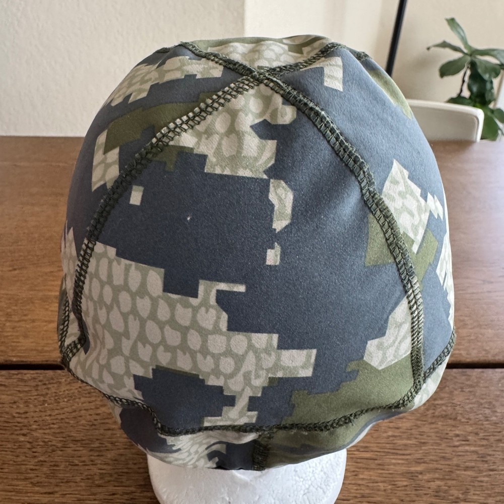 Kuiu Softshell Digital Camo Polyester Beanie Skull Cap Adult Medium