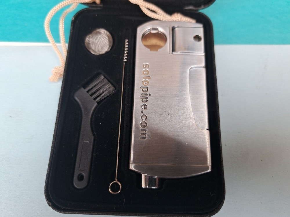 Solopipe - The Original Self-Igniting Pipe and Lighter Combo-Chrome + Solo Bowl