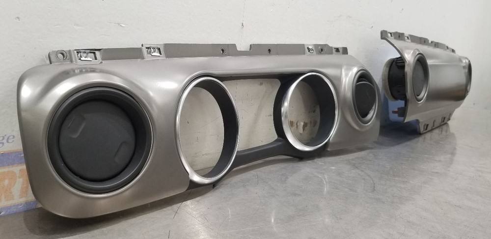 21 JEEP GLADIATOR JT WILLYS DASH TRIM SET PAIR GRAY