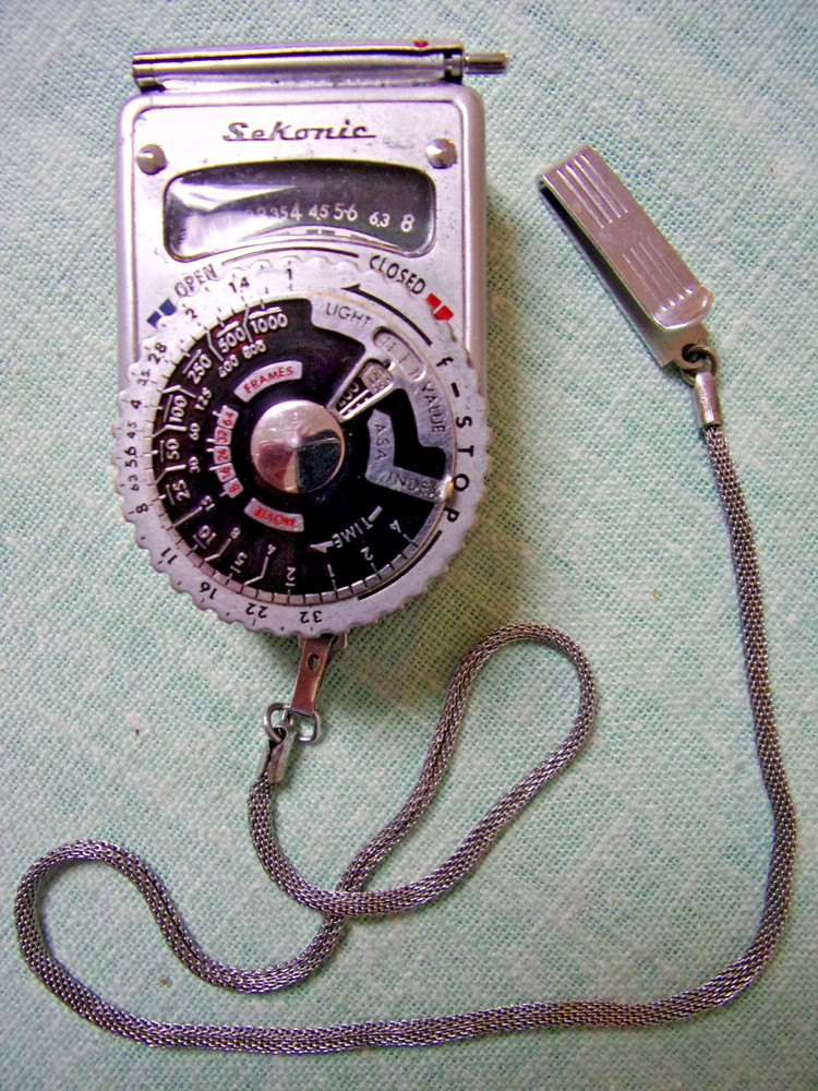 Sekonic L-6 Light Meter w/ Leather Case & Pocket Chain
