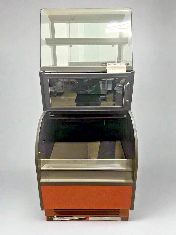 STRUCTURAL CONCEPTS OASIS BAKED GOOD DISPLAY W/REFRIGERATED TRIPLE DISPLAY CASE