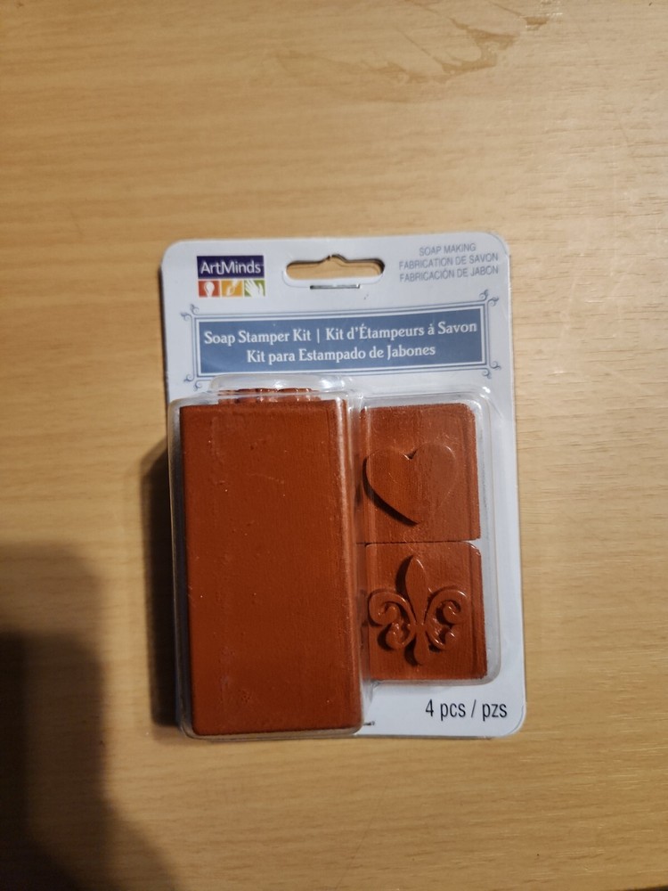 Art minds  Soap Stamper kit 4pcs soap making tool new