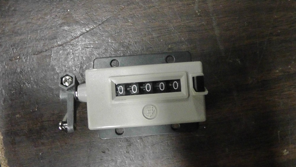 Uracon LFC-5P-RS Machine Counter 5 Digit, New