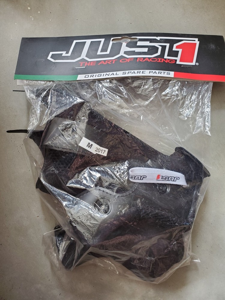 Just1 Racing Cheek Pads JUST 1 Brand J14 Medium Solid Black NEW