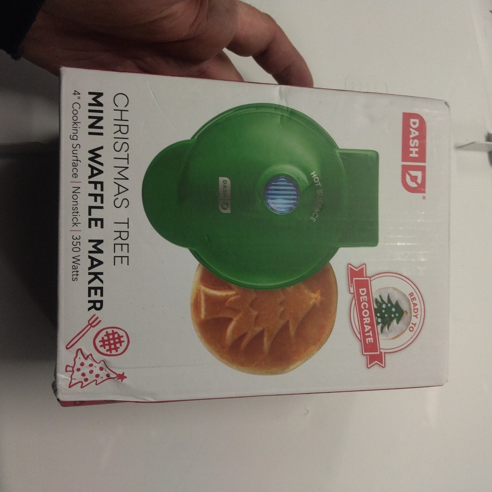 Dash Holiday Mini Christmas Tree Waffle Maker