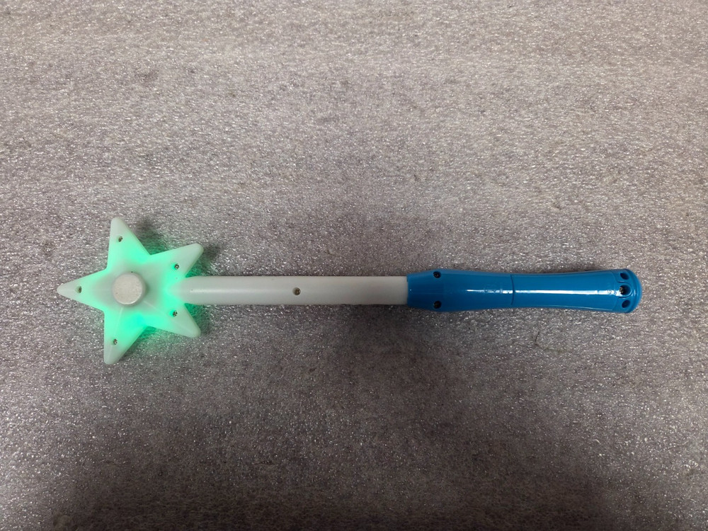 SPINNER STUNT DRONE - MOTION ACTIVATED DRONE - ASST COLOR