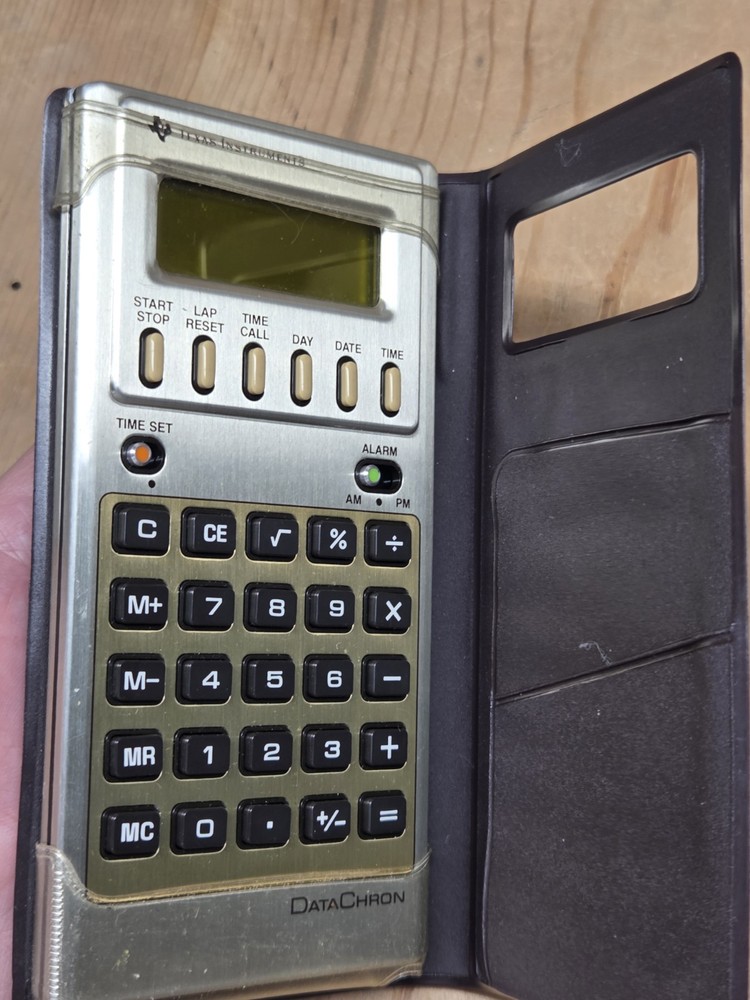 Vintage Texas Instruments DataChron Electronic Calculator/Clock, un tested