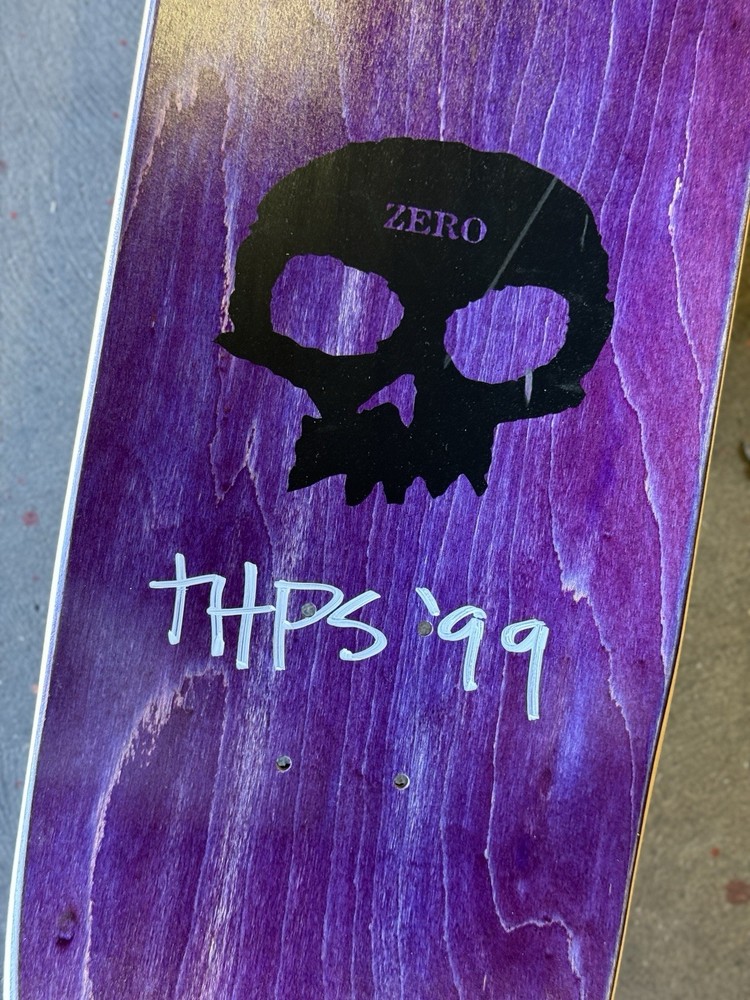 Zero White '3-skull w Blood' Deck Signed by Jamie Thomas