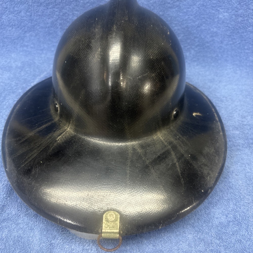 VINTAGE FIREFIGHTER HELMET FIREMAN FIRE