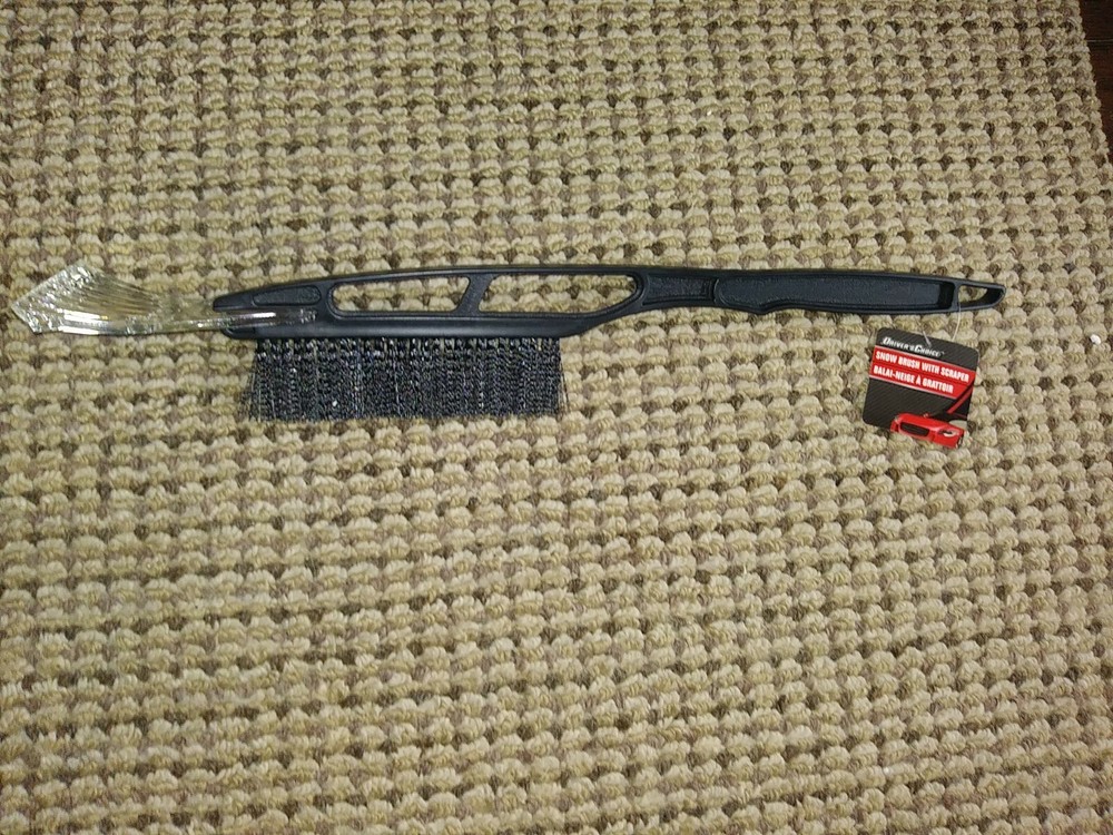 DRIVERS CHOICE SNOW BRUSH WITH SCRAPER