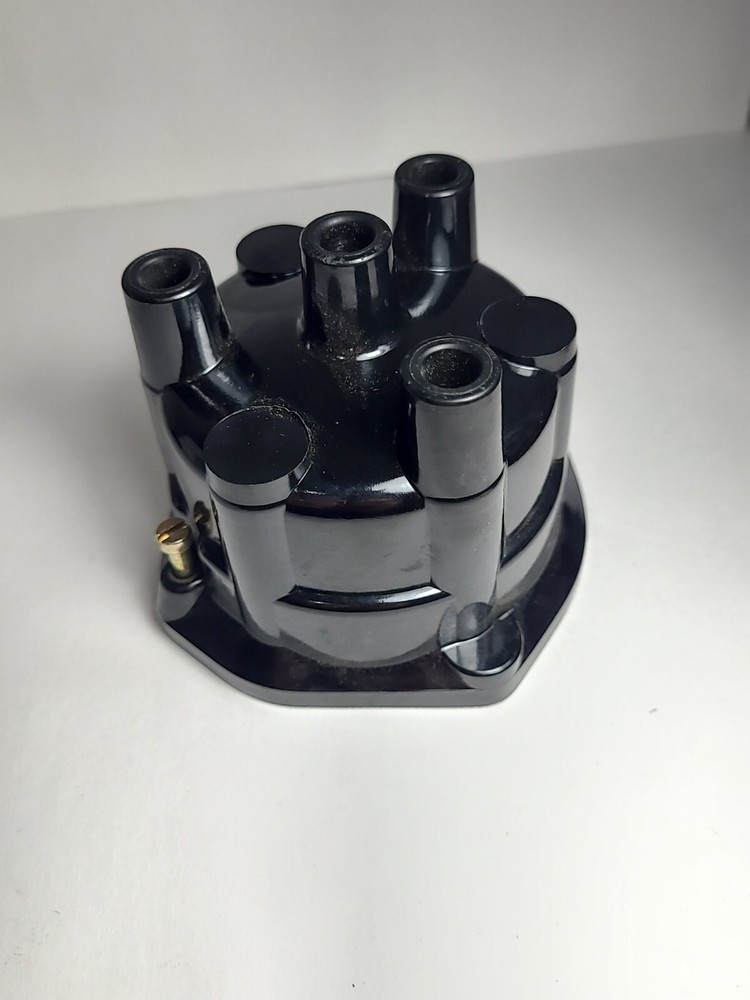 Replacement 1035263M1 Distributor Cap Fits Massey Ferguson
