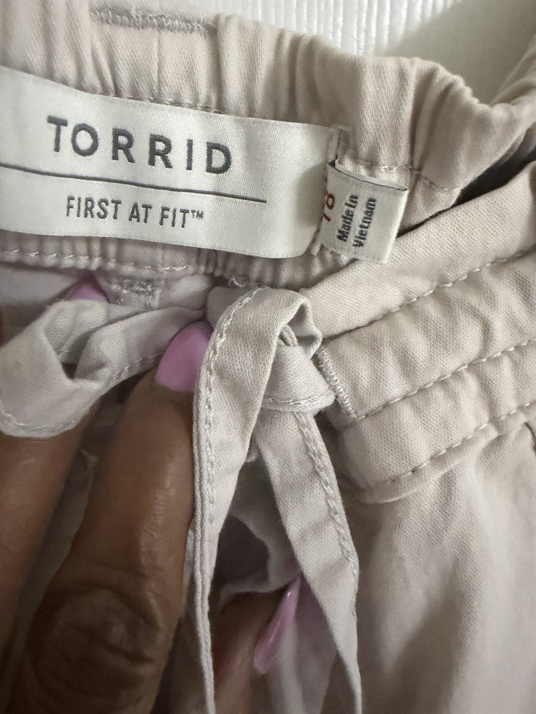 Torrid Beige Cotton Linen Ankle Pants Drawstring Button Flat Front Women’s