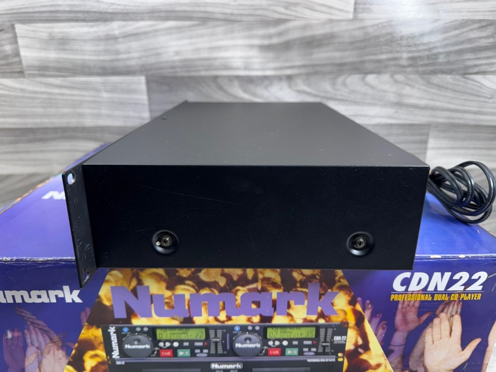 NUMARK CDN-22 2-CHANNEL DUAL DECK WITH CONTROLLER & BOX *AS IS READ*