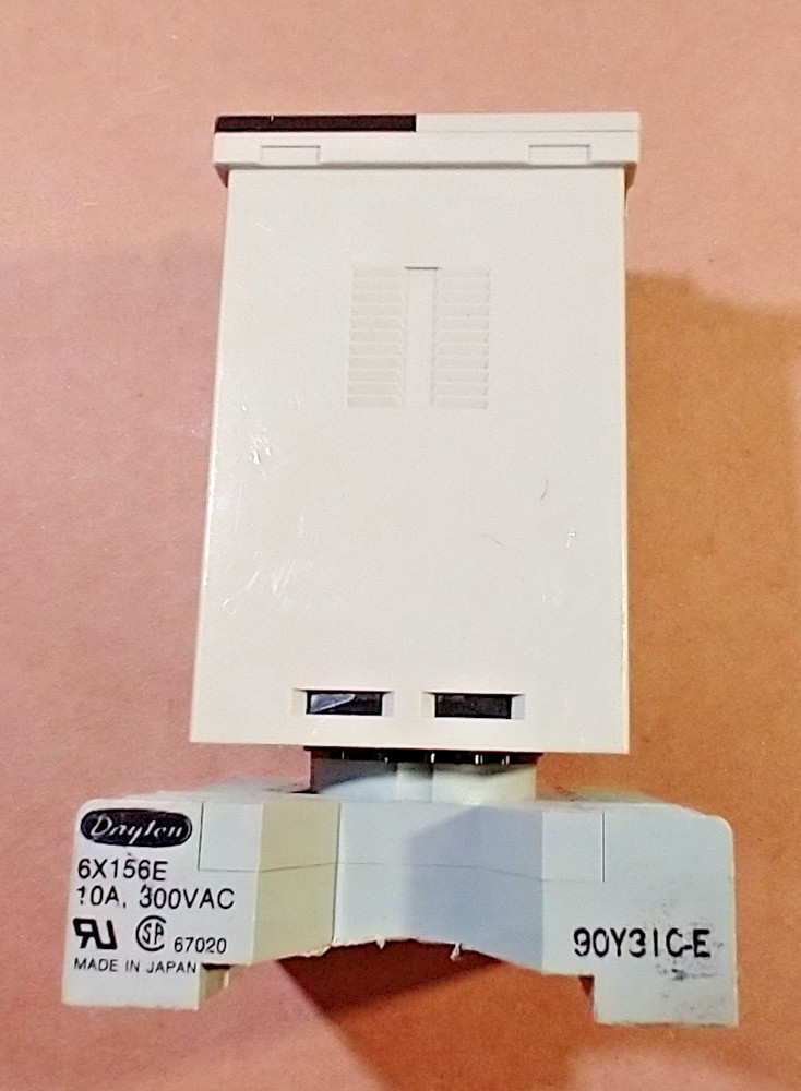 Omron H3CA-A Timer with Base