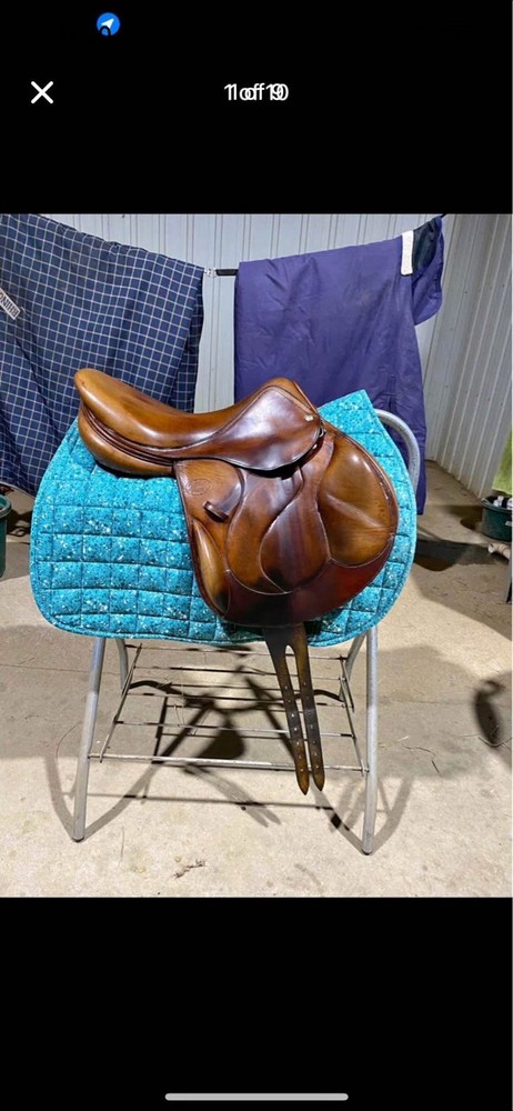 Devacoux Chiberta Jump Saddle 17.5 Medium Tree Great Condition Used