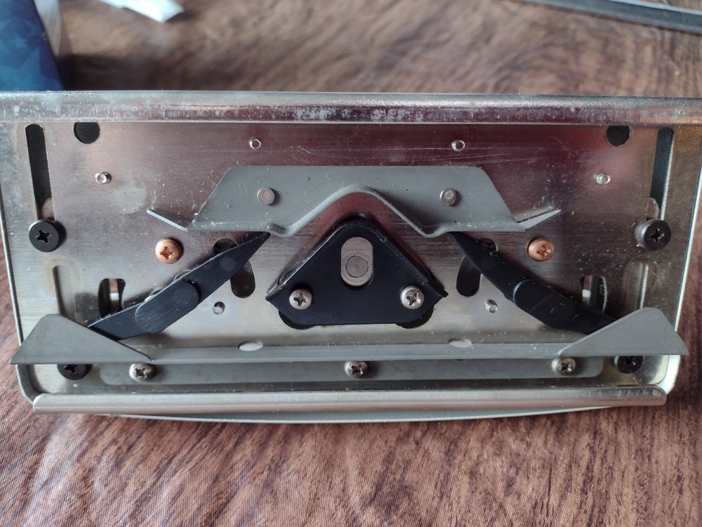 Studio SR302 Ribbing Attachment (Ribber)