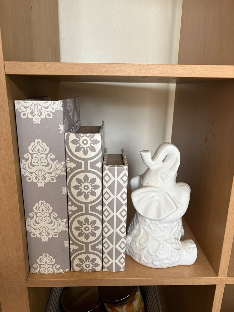 Books with Hidden Compartments