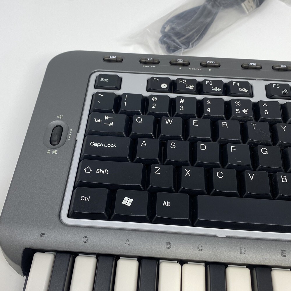 Creative Prodikeys CF0040 PC Midi Multimedia Integrated Music Keyboard USB