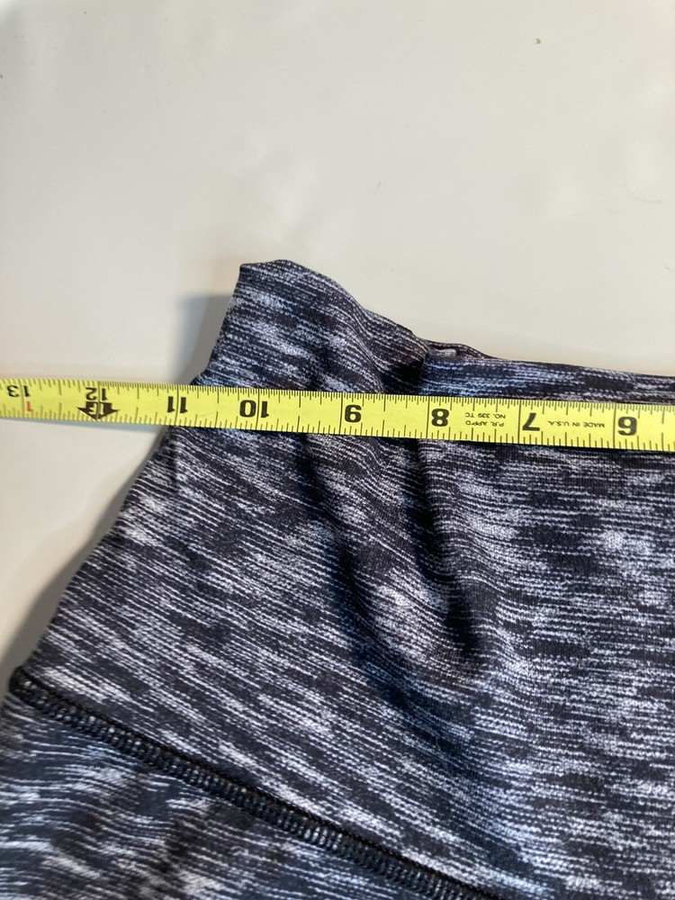 Lululemon Wunder Under Stirrup Leggings Size 4 Pants Dramatic Static Black White