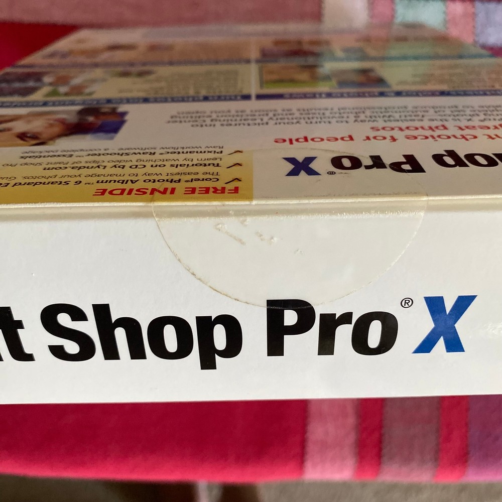 COREL Paint Shop Pro X Editing Software for Windows 2000, XP 2005 New & Sealed