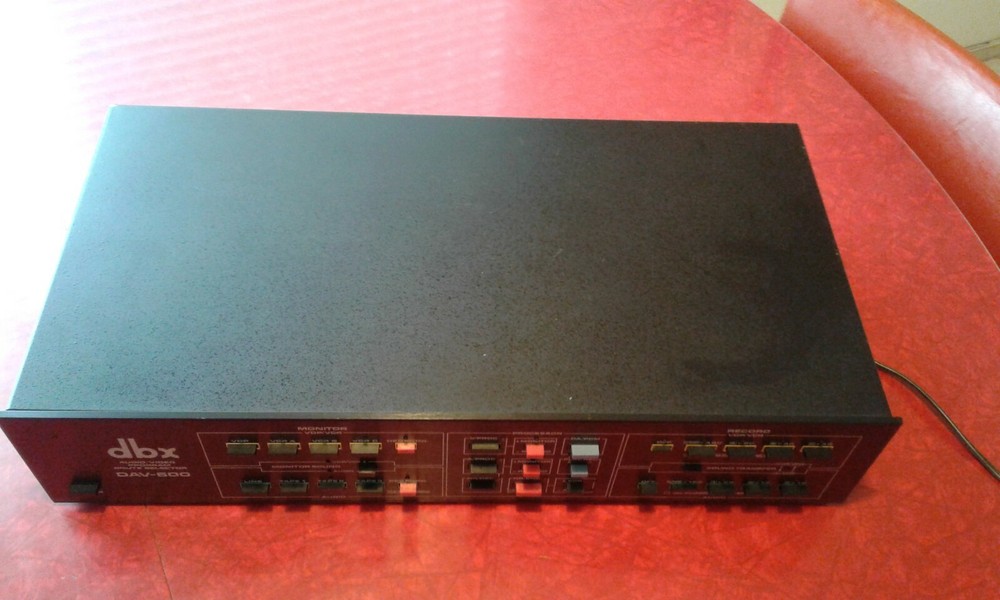 DBX DAV-600 AUDIO VIDEO PROGRAM ROUTE SELECTOR , Beautiful