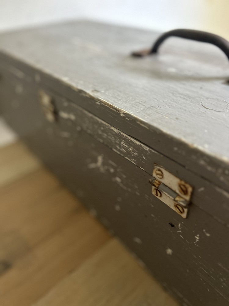 Vintage Rustic Painted Wood Carpenter Tool Storage Box Chest Trunk with Lid