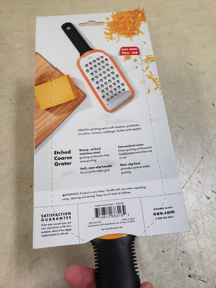 OXO Good Grips Etched Course Grater