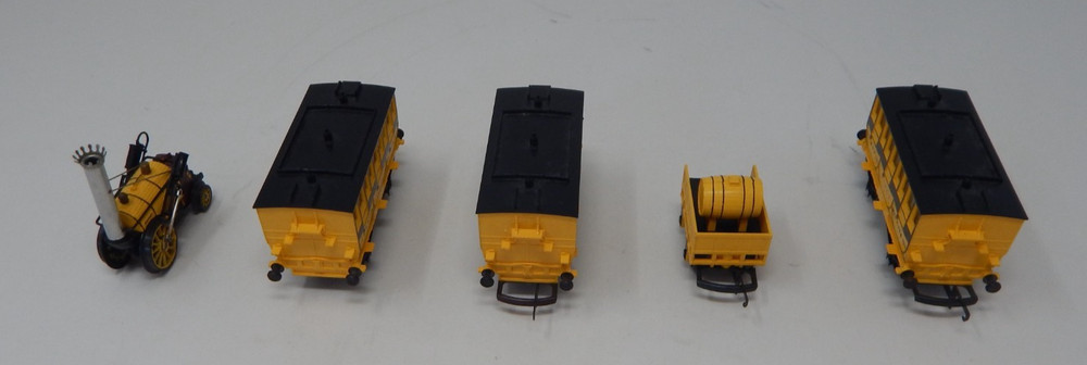 Tri-ang Stephenson's Rocket 5 Pieces