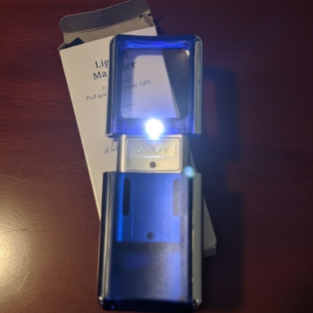 Lighted Magnifier (New)