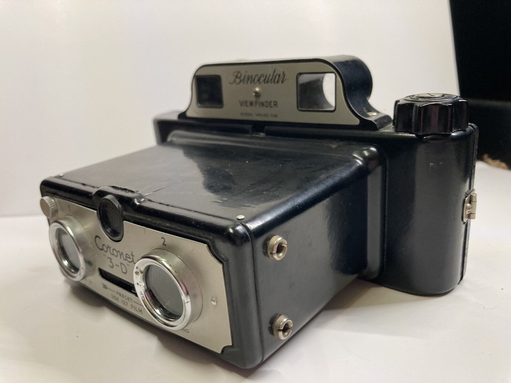 Vintage Coronet 3D Binocular Viewfinder Camera