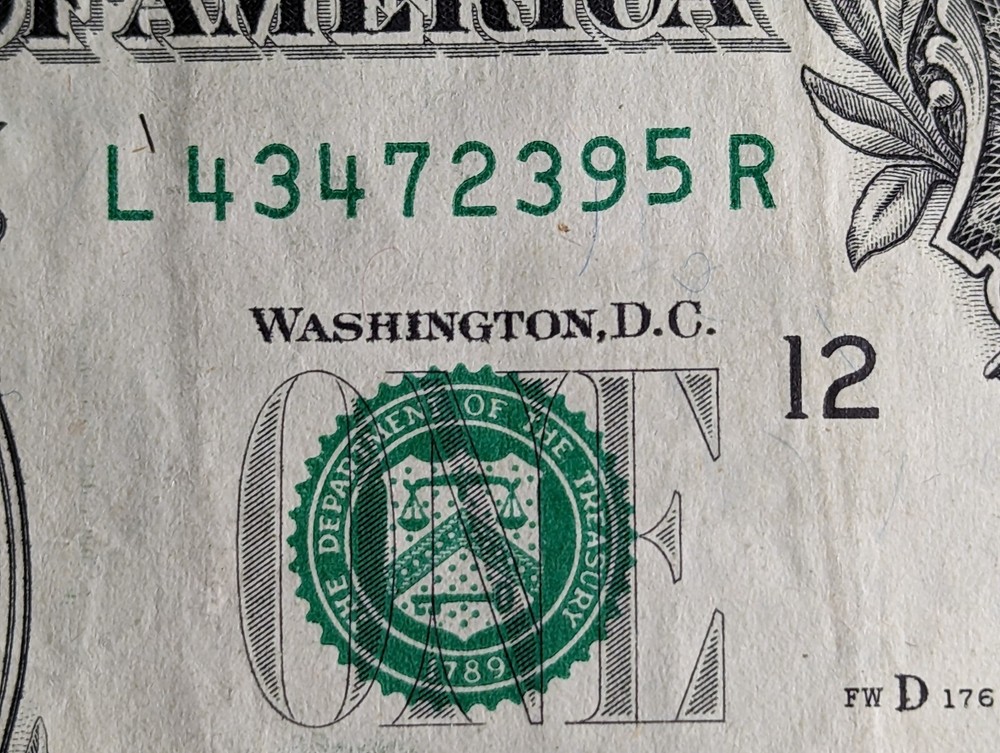 2013 $1 FRN Error note. 2 errors AU