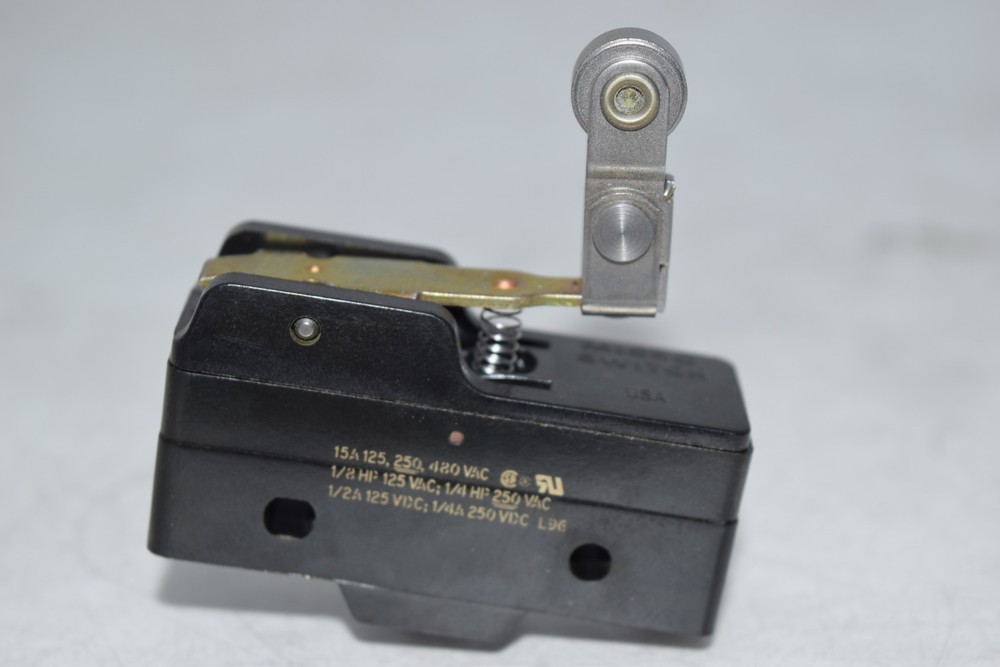 NEW Honeywell BZ-2RW826-A2 Micro Switch
