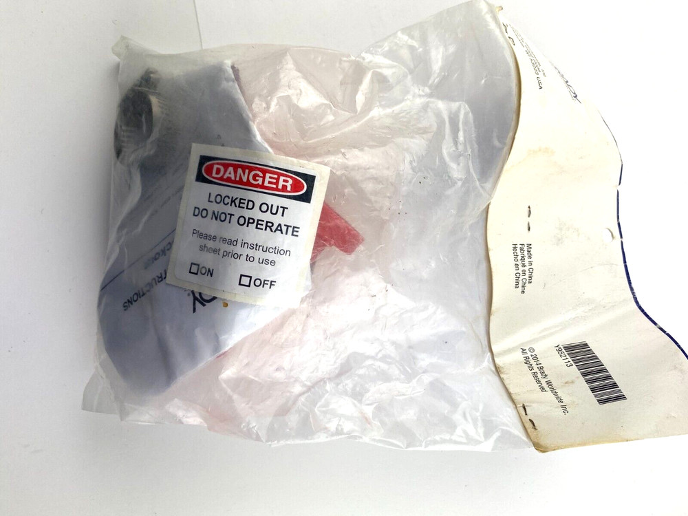 Brady 113231 Base Cover Plug Valve Lockout 7/8" RED