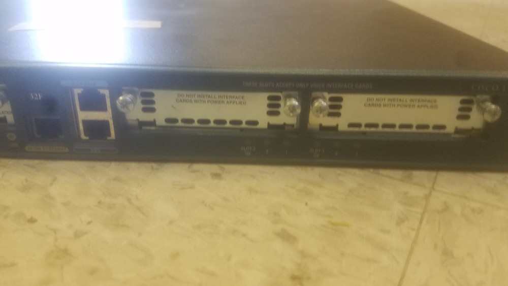 Cisco Systems 1760 Cisco 1700 Series Modular Access Network Router Switch