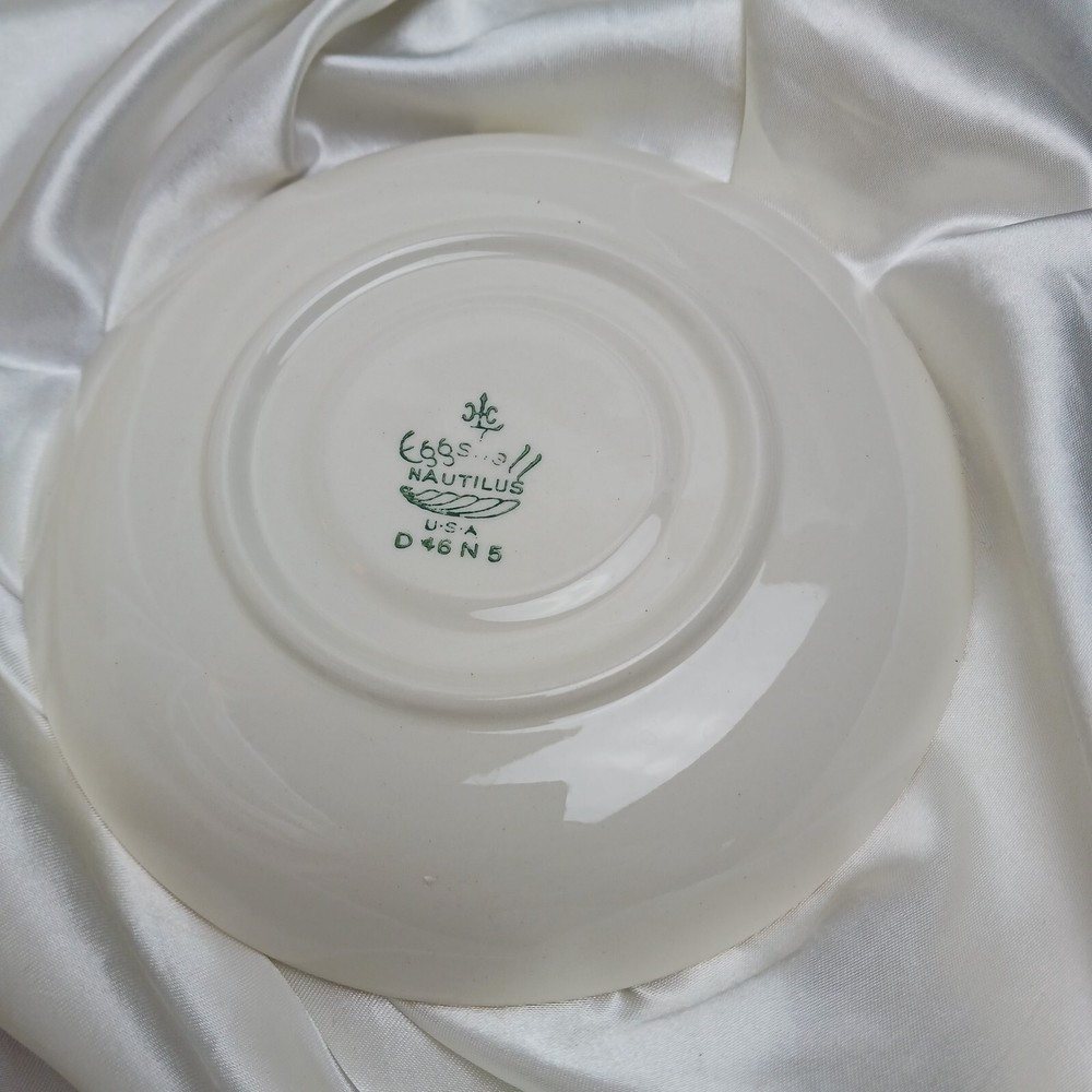 HOMER LAUGHLIN EGGSHELL NAUTILUS ROCHELLE DINNER SET 4 PLACE SETTINGS-28 PIECES