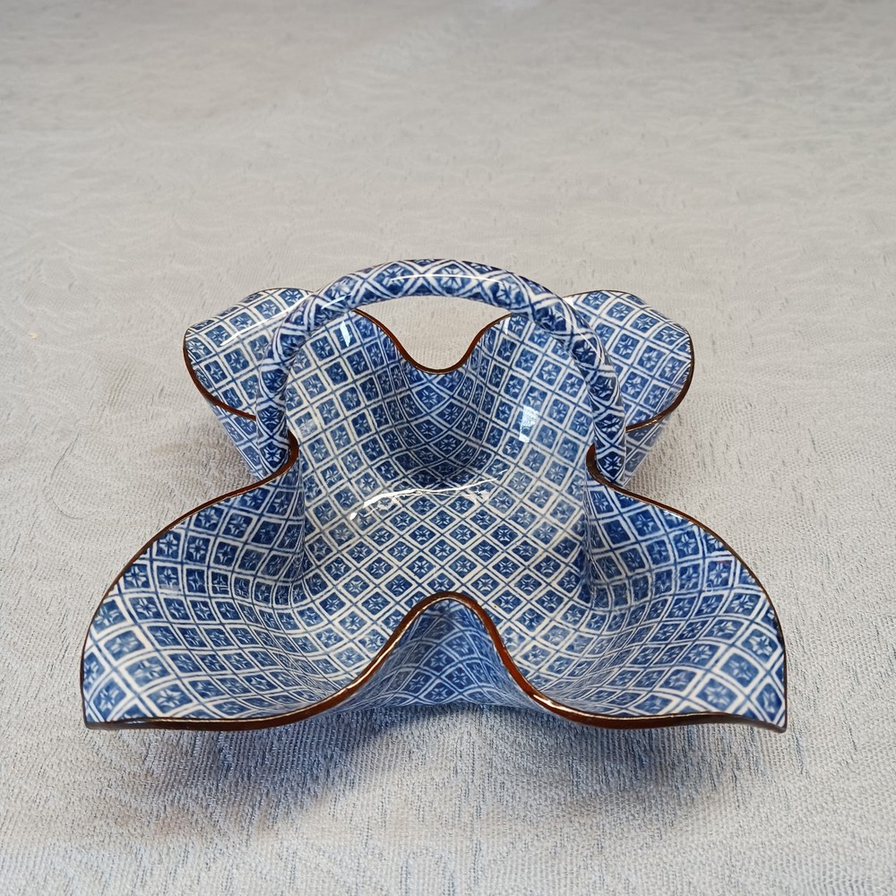 Enamelware Handkerchief Basket Blue & White Geometric Pattern
