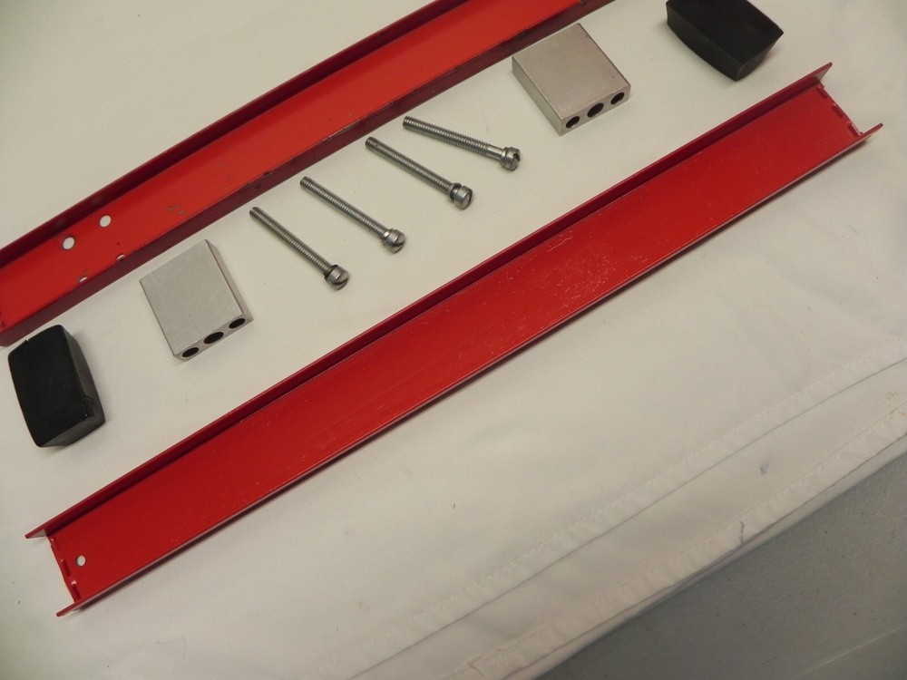 Snap-on Vintage KR-402A Tool Box Handle Roll Cab Handle Red Original End Caps