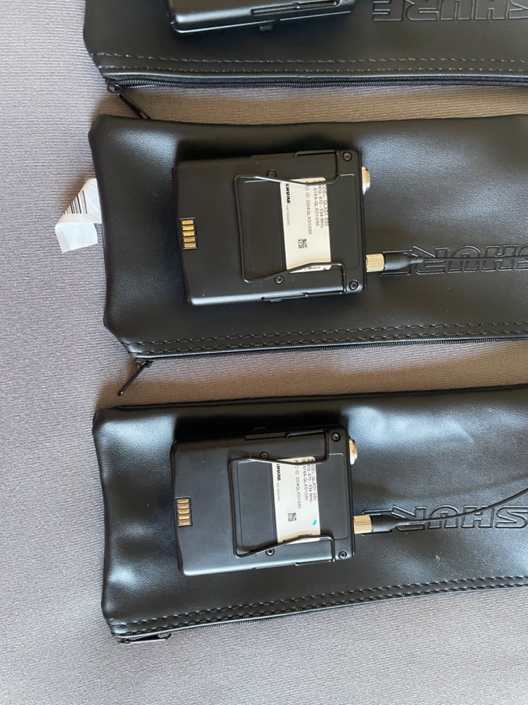 Shure QLXD1 Wireless Bodypack Transmitter - G50 Band