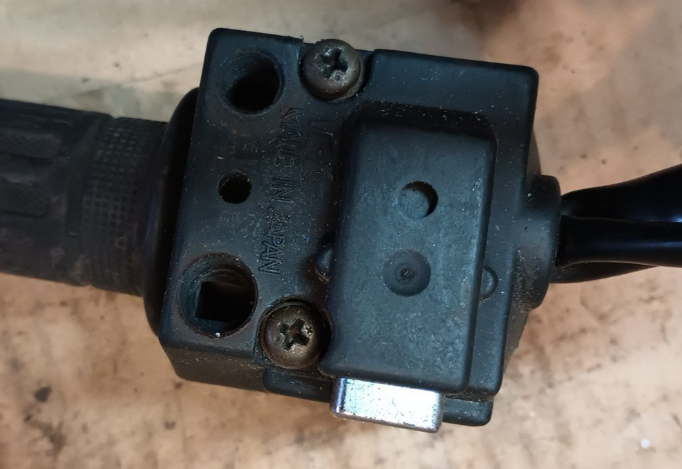 1982-1983 Honda CB750SC CB750 Nighthawk right hand control switch start button