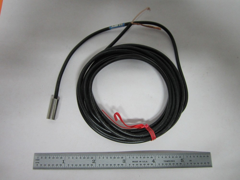 KEYENCE AH-308 PROXIMITY SWITCH AS IS BIN#J9