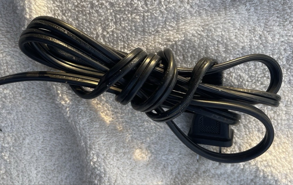 PHILIPS MC235B Micro System CD Player W/ SPEAKERS