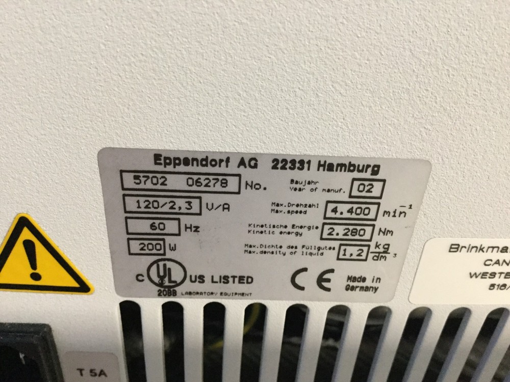 EPPENDORF 5702 CENTRIFUGE