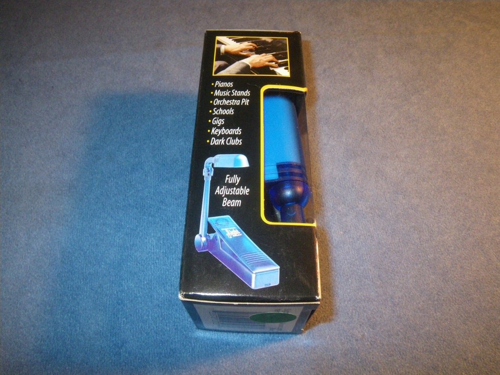 SIGHT READER COLLAPSIBLE MUSIC STAND LIGHT - BLUE - COMPACT FOLDABLE BATTERY