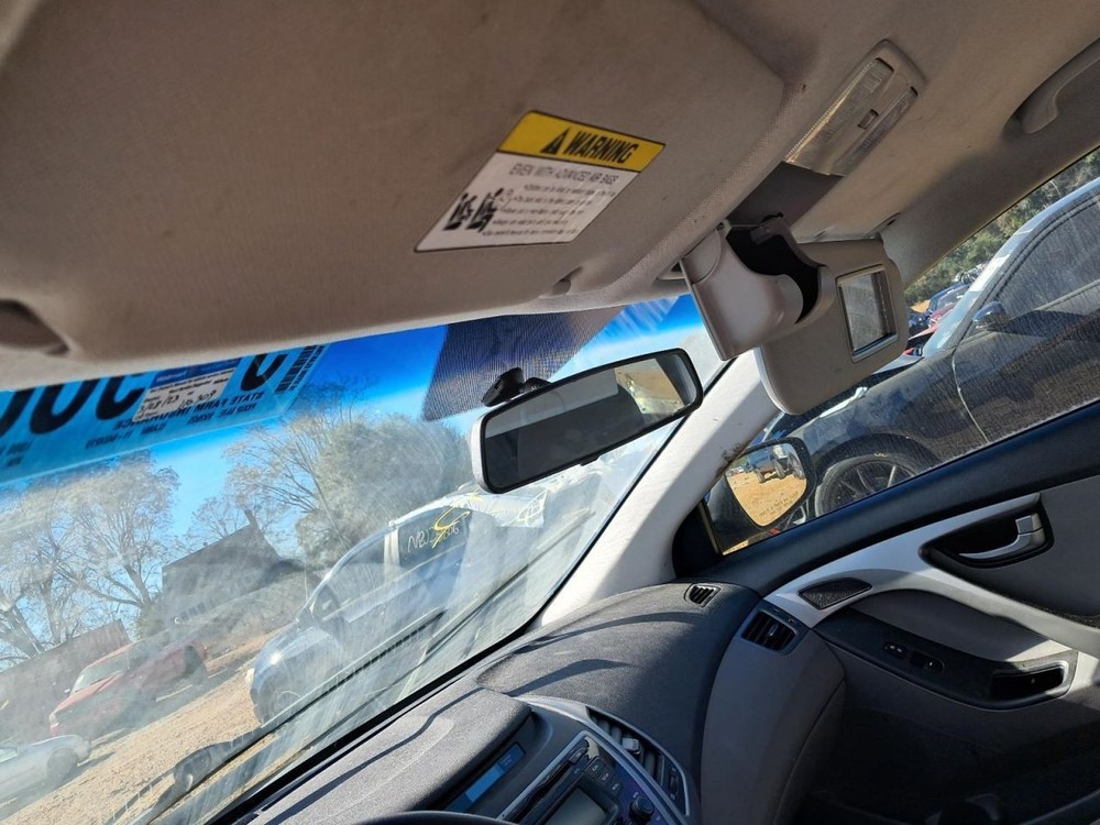 ELANTRA 2016 Glove Box 4826438