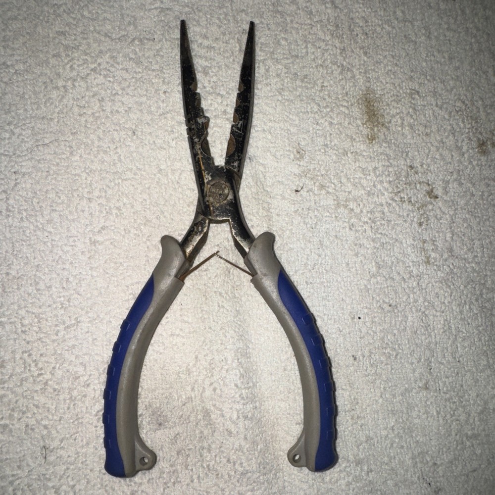 Durable S45 Steel Fishing Pliers with Multi-Function Jaws - 7" Precision Tool
